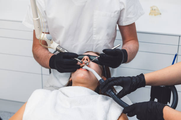 Best Mobile Emergency Dentist in Ives Estates, FL